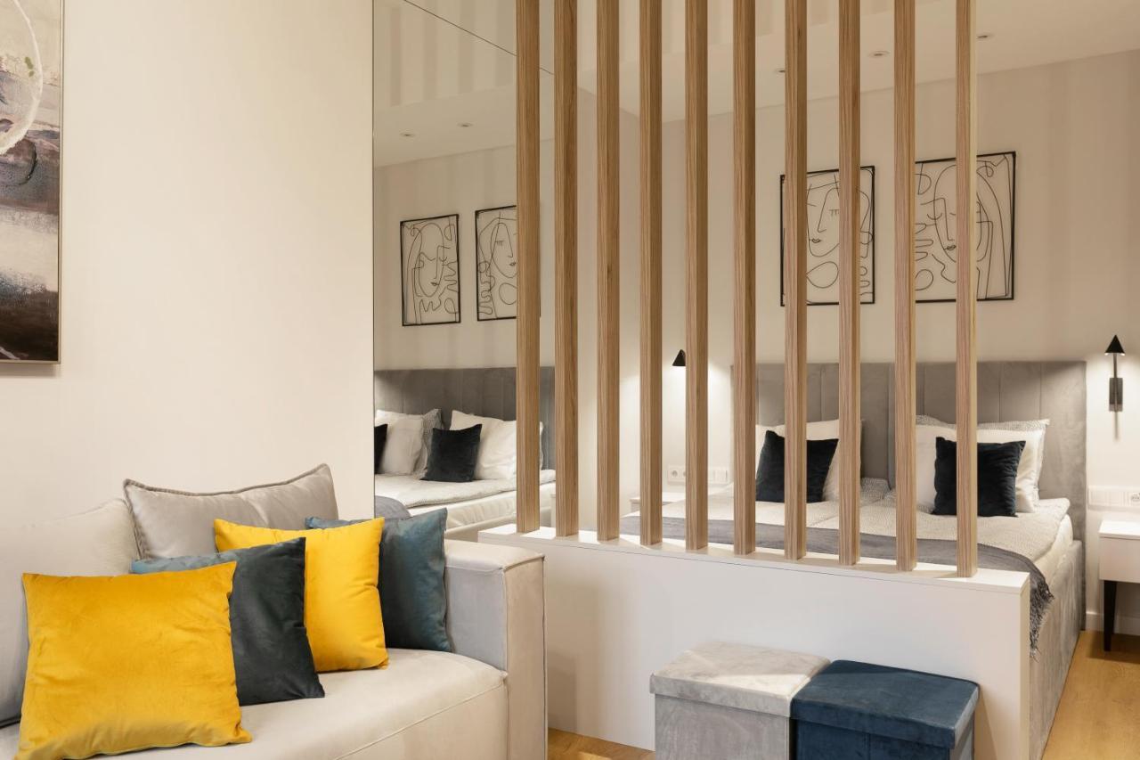 Modern Apartment With Air Conditioning, Old Town & Vistula River クラクフ エクステリア 写真